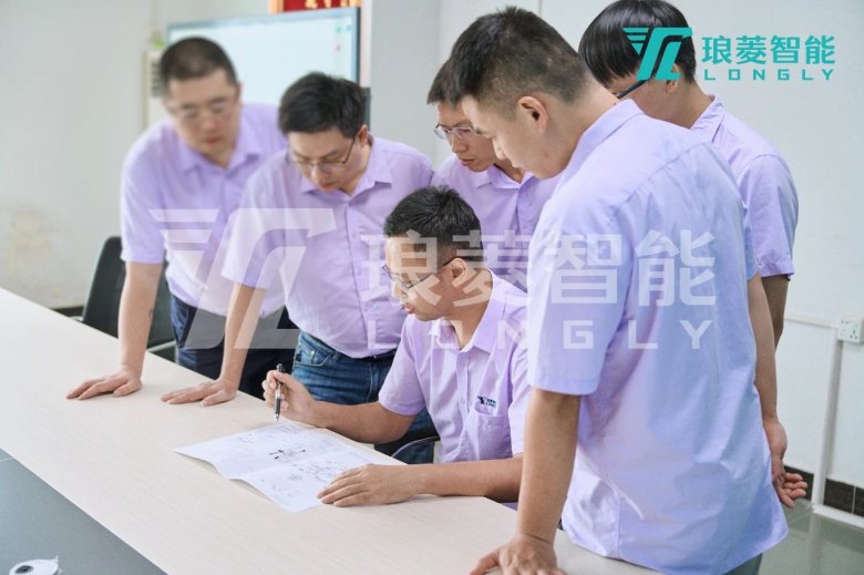 112931_437175_gsdt.jpg 112931_437175_gsdt.jpg