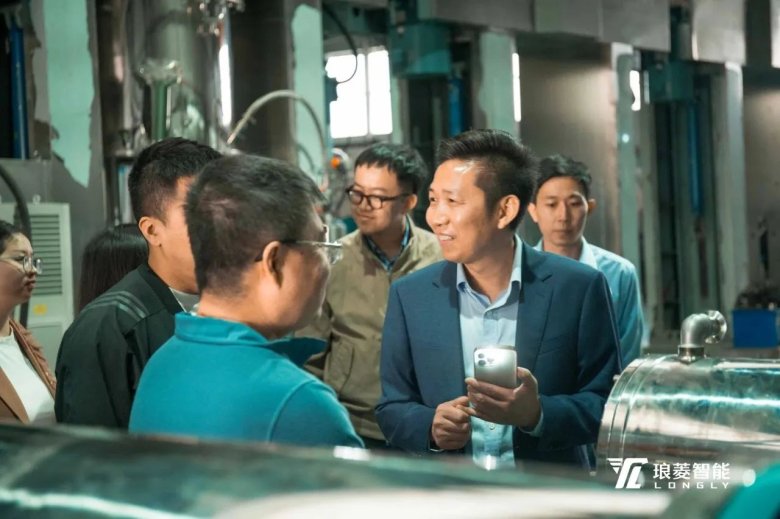 090457_133742_gsdt.jpg 090457_133742_gsdt.jpg