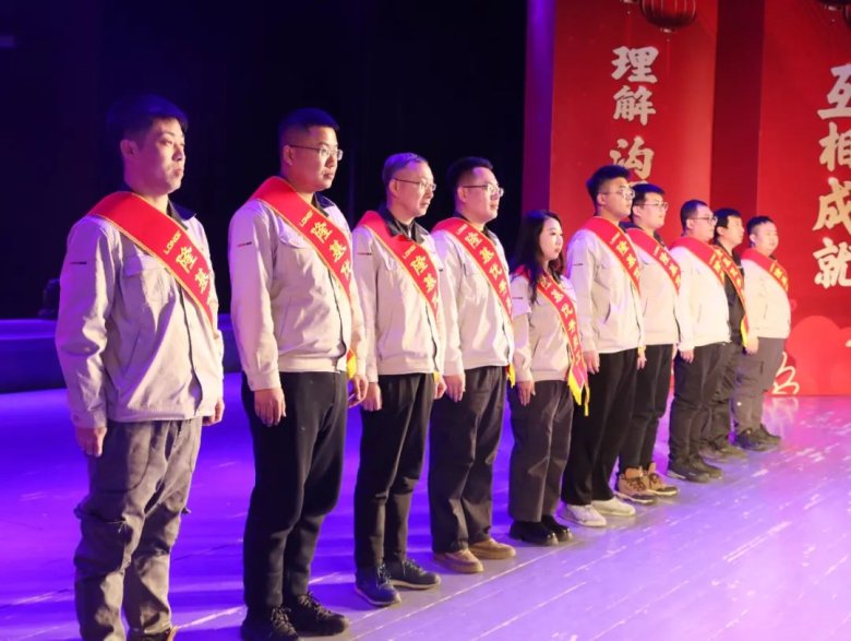 155123_919323_gsdt.jpg 155123_919323_gsdt.jpg