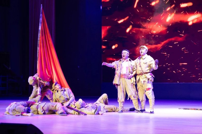 115921_892551_gsdt.jpg 115921_892551_gsdt.jpg