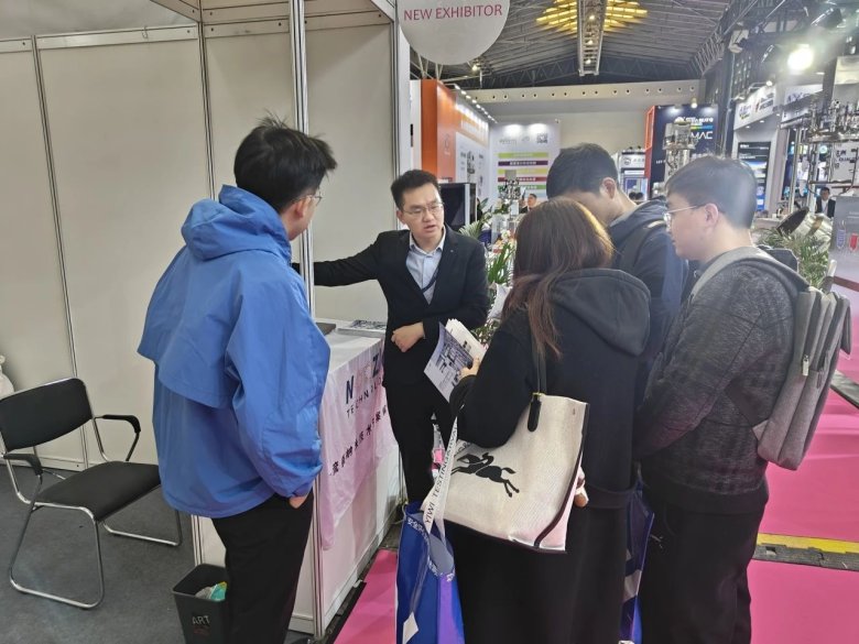 105822_000973_gsdt.jpg 105822_000973_gsdt.jpg