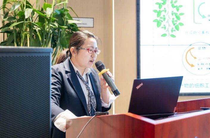 084023_898837_gsdt.jpg 084023_898837_gsdt.jpg