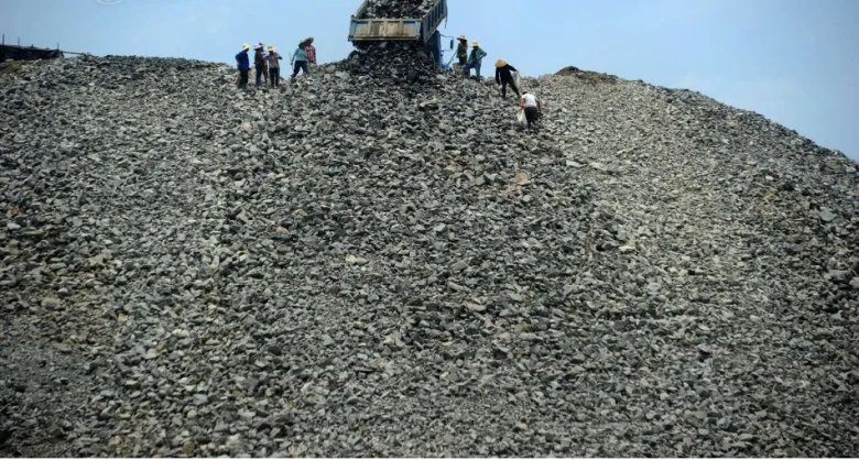 160709_355929_jswz.jpg 礦山廢石、尾礦.jpg