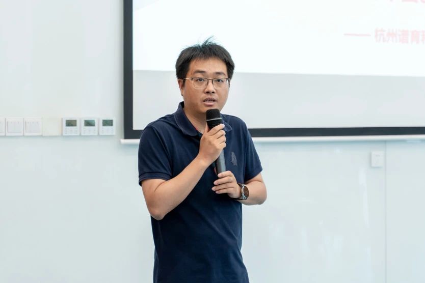 104858_632647_gsdt.jpg 104858_632647_gsdt.jpg