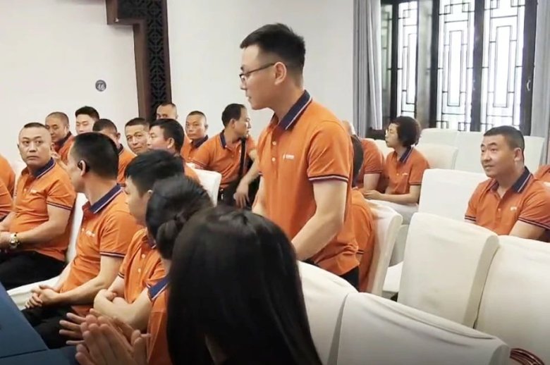 090711_042612_gsdt.jpg 090711_042612_gsdt.jpg