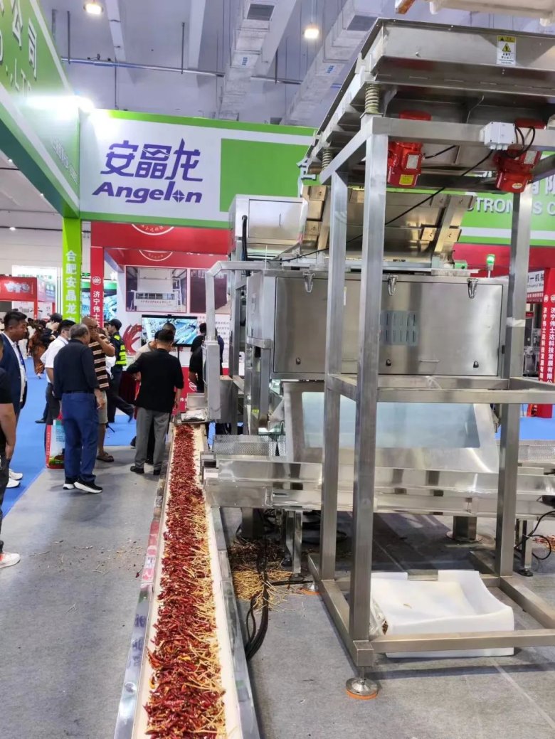 091415_842463_gsdt.jpg 091415_842463_gsdt.jpg