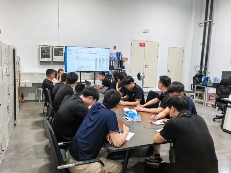 081712_544702_gsdt.jpg 081712_544702_gsdt.jpg