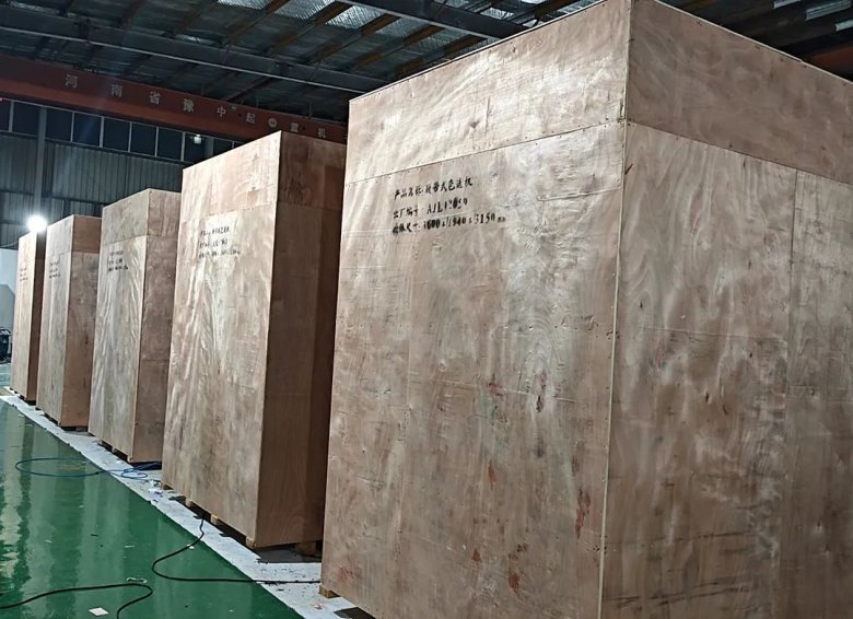 081703_984720_gsdt.jpg 081703_984720_gsdt.jpg