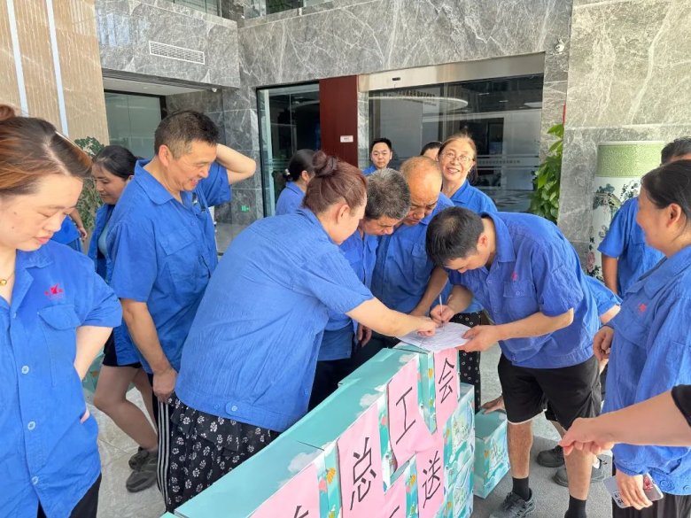 085724_415405_gsdt.jpg 085724_415405_gsdt.jpg