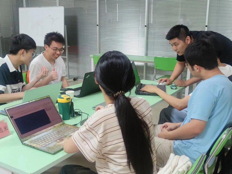 143407_658603_gsdt.jpg 143407_658603_gsdt.jpg