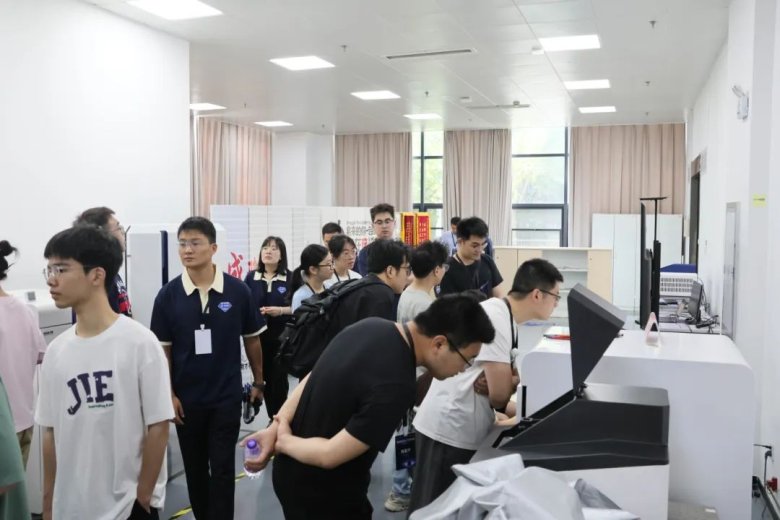 151251_367444_gsdt.jpg 151251_367444_gsdt.jpg