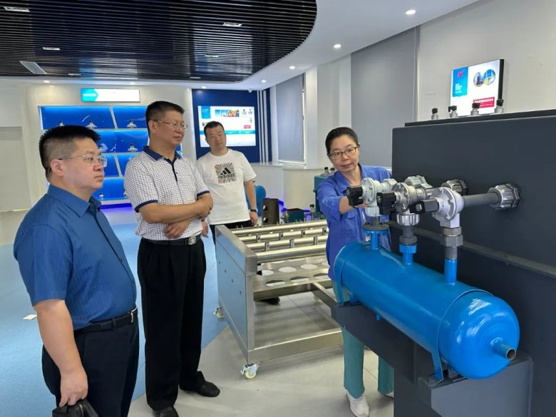 133635_825261_gsdt.jpg 133635_825261_gsdt.jpg