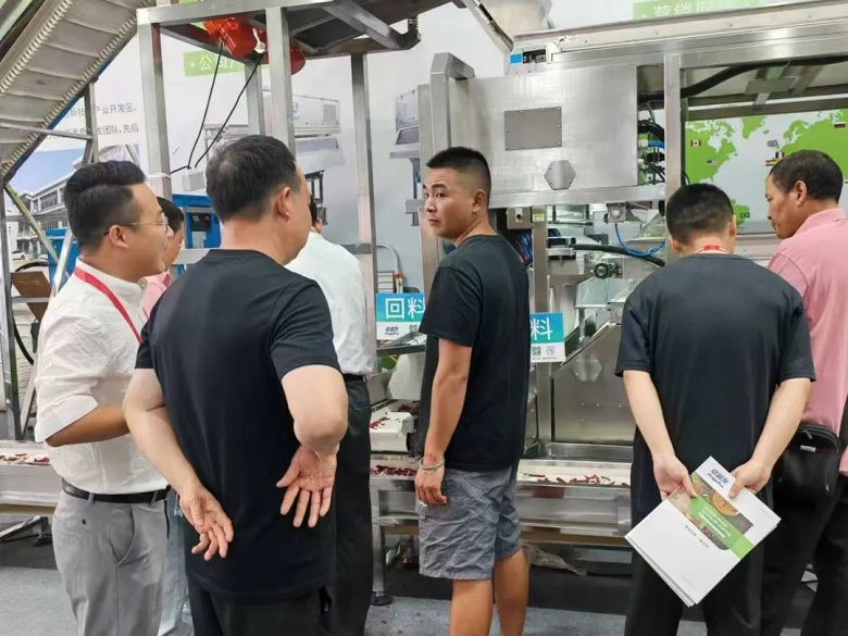 090137_542560_gsdt.jpg 090137_542560_gsdt.jpg