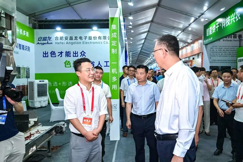 090421_579273_gsdt.jpg 090421_579273_gsdt.jpg