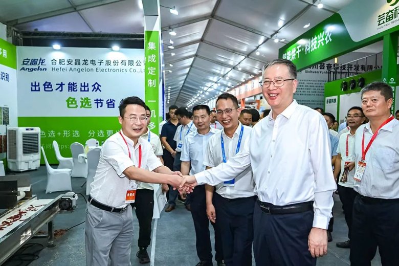 090421_708223_gsdt.jpg 090421_708223_gsdt.jpg