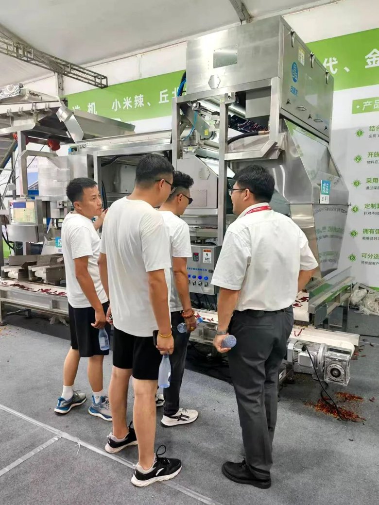 090805_466845_gsdt.jpg 090805_466845_gsdt.jpg