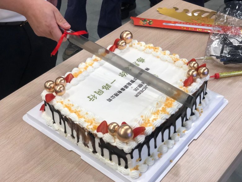 090017_552351_gsdt.jpg 090017_552351_gsdt.jpg