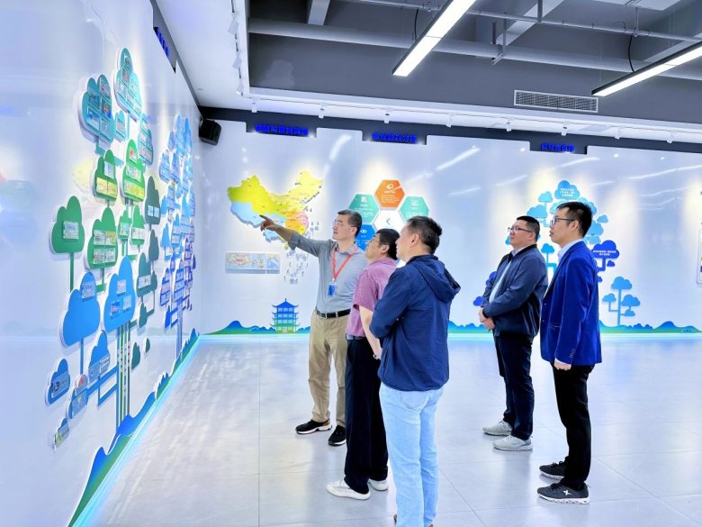 113758_456825_gsdt.jpg 113758_456825_gsdt.jpg