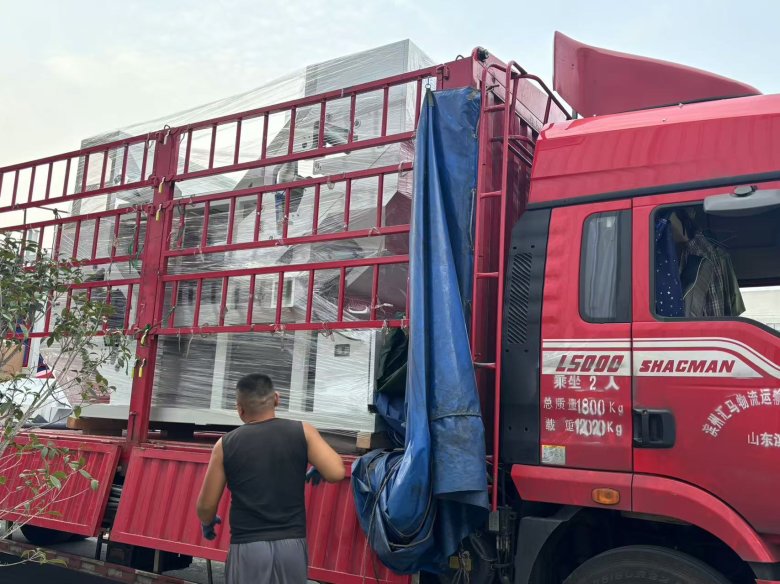 150500_921050_gsdt.jpg 150500_921050_gsdt.jpg