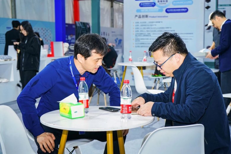 113405_184441_gsdt.jpg 113405_184441_gsdt.jpg