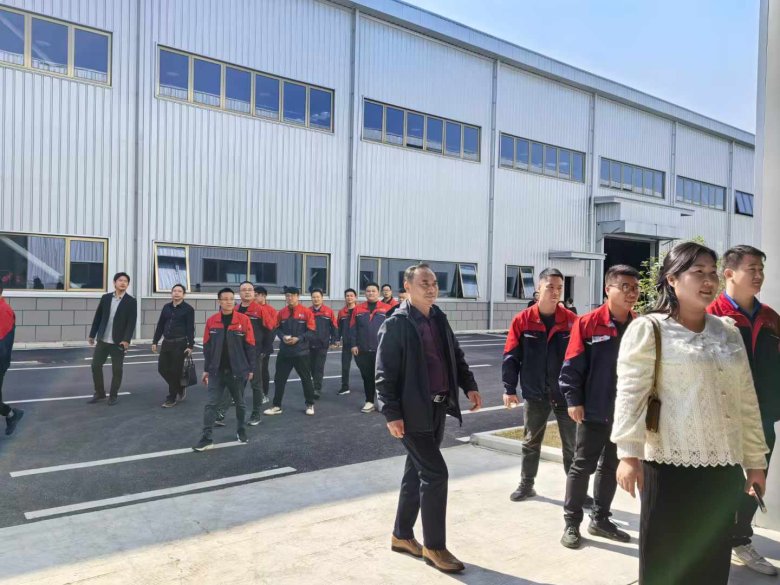 174454_374728_gsdt.jpg 174454_374728_gsdt.jpg