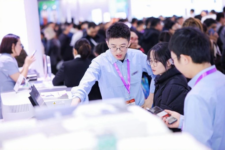 085337_525768_gsdt.jpg 085337_525768_gsdt.jpg