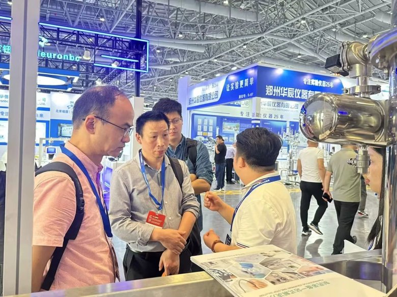 展會現場.jpg 展會現場.jpg