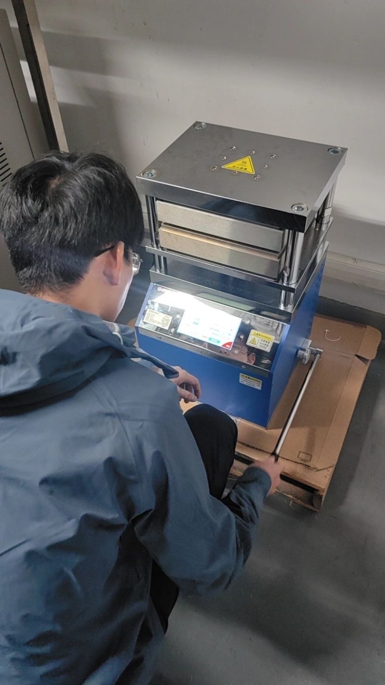 153930_733564_gsdt.jpg 153930_733564_gsdt.jpg