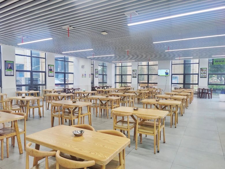 092950_930766_gsdt.jpg 092950_930766_gsdt.jpg