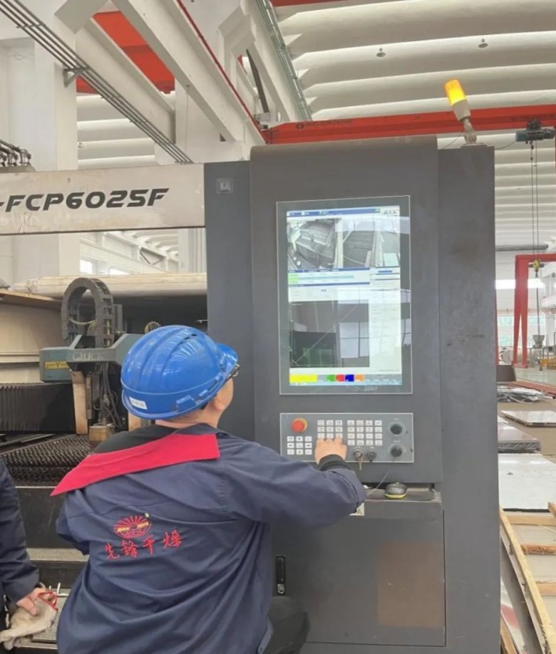 114601_021549_gsdt.jpg 114601_021549_gsdt.jpg