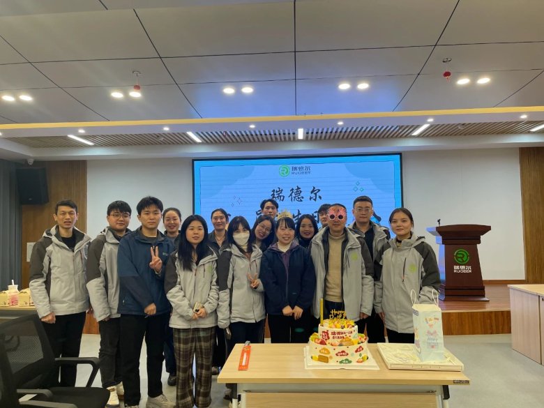 144328_458318_gsdt.jpg 144328_458318_gsdt.jpg