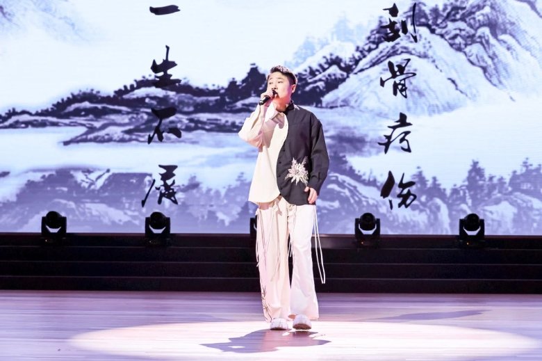 090004_195041_gsdt.jpg 090004_195041_gsdt.jpg