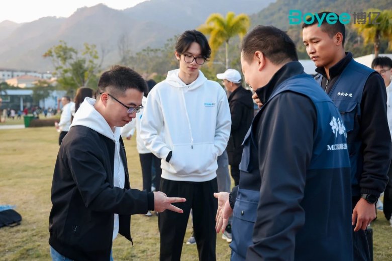 091804_484292_gsdt.jpg 091804_484292_gsdt.jpg