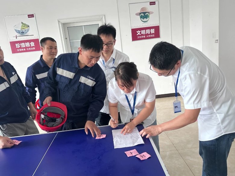 113542_076431_gsdt.jpg 113542_076431_gsdt.jpg