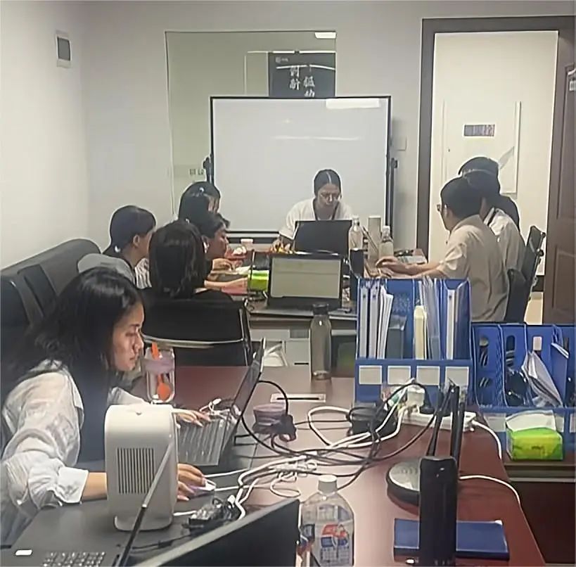 114617_730563_gsdt.jpg 114617_730563_gsdt.jpg