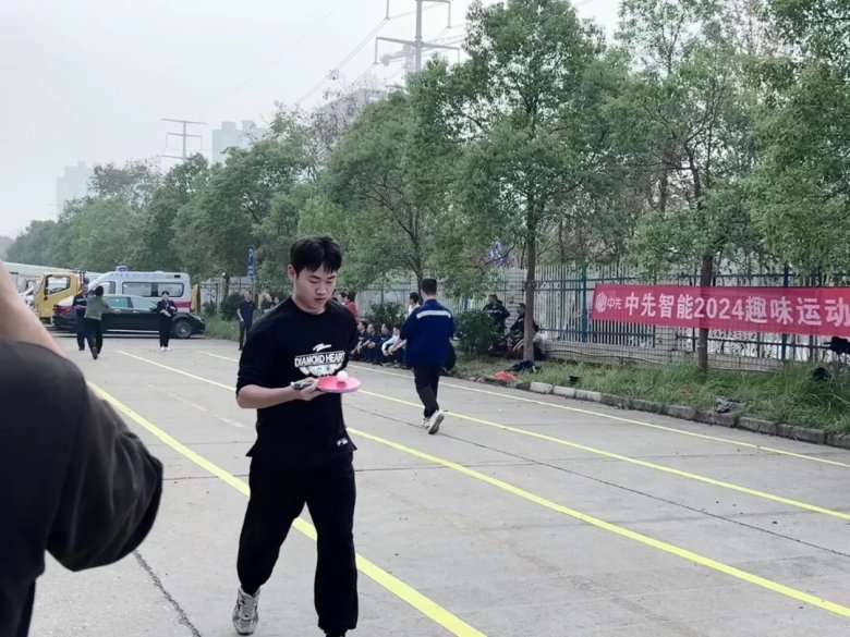 115001_230182_gsdt.jpg 115001_230182_gsdt.jpg