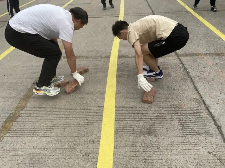 115045_487718_gsdt.jpg 115045_487718_gsdt.jpg