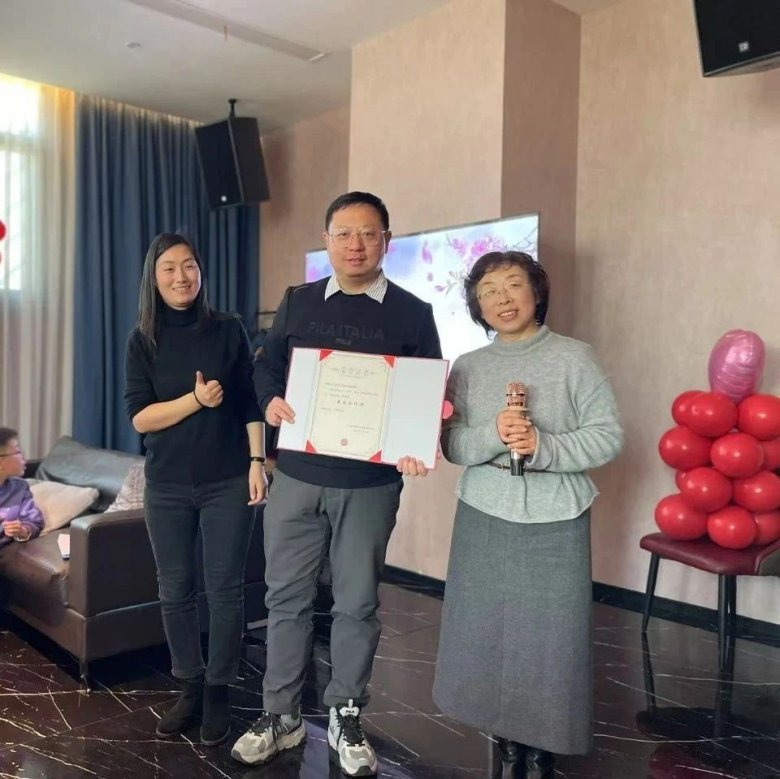 165426_182420_gsdt.jpg 165426_182420_gsdt.jpg