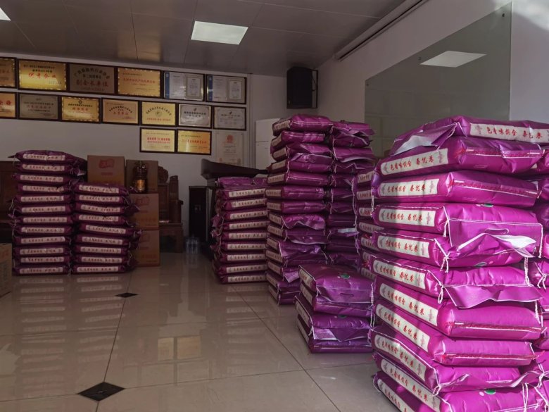 164109_418181_gsdt.jpg 164109_418181_gsdt.jpg