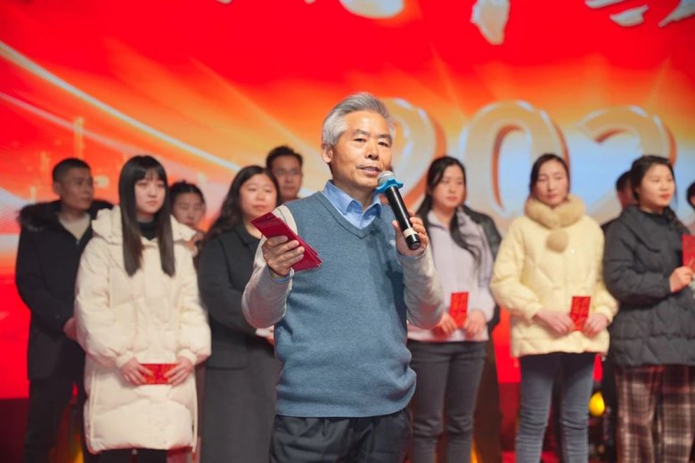 082608_031074_gsdt.jpg 082608_031074_gsdt.jpg