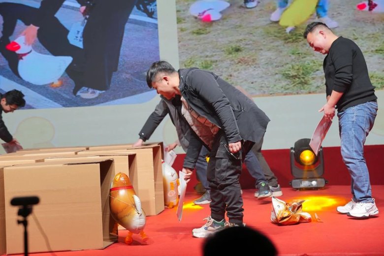 083043_569935_gsdt.jpg 083043_569935_gsdt.jpg