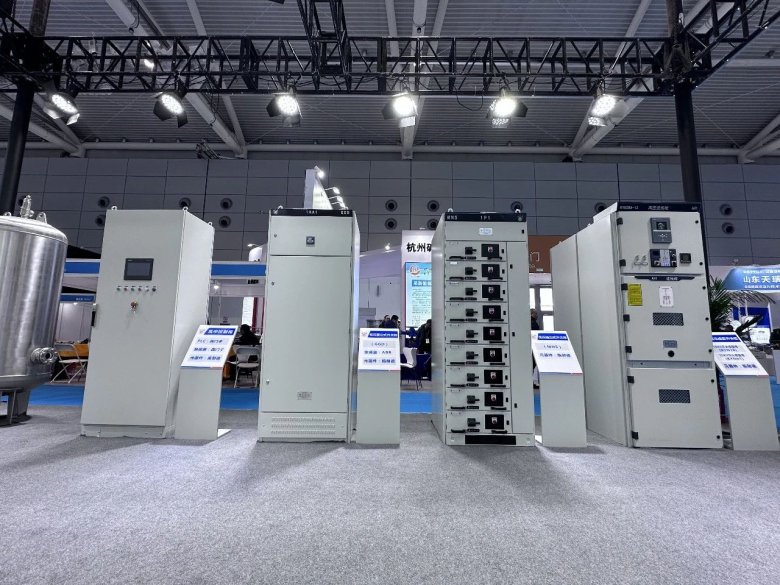 114551_410574_gsdt.jpg 114551_410574_gsdt.jpg