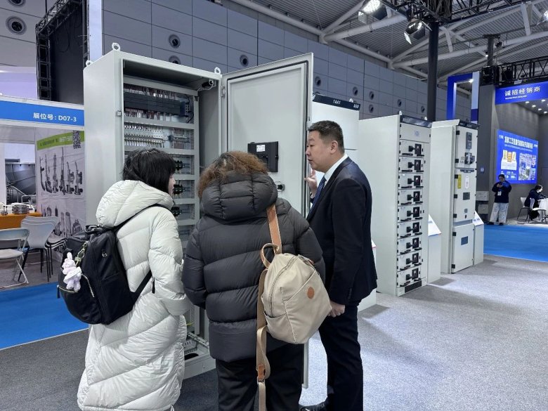 114552_216617_gsdt.jpg 114552_216617_gsdt.jpg