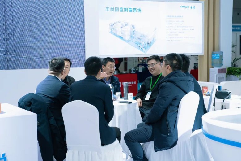 085245_737433_gsdt.jpg 085245_737433_gsdt.jpg