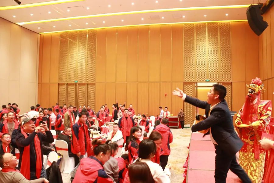 湖南華通粉體設備科技有限公司 湖南華通粉體設備科技有限公司