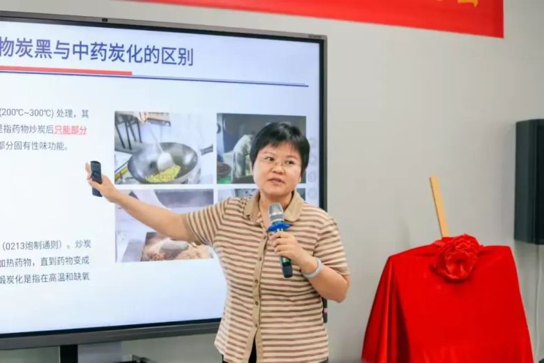 104715_695350_gsdt.jpg 104715_695350_gsdt.jpg