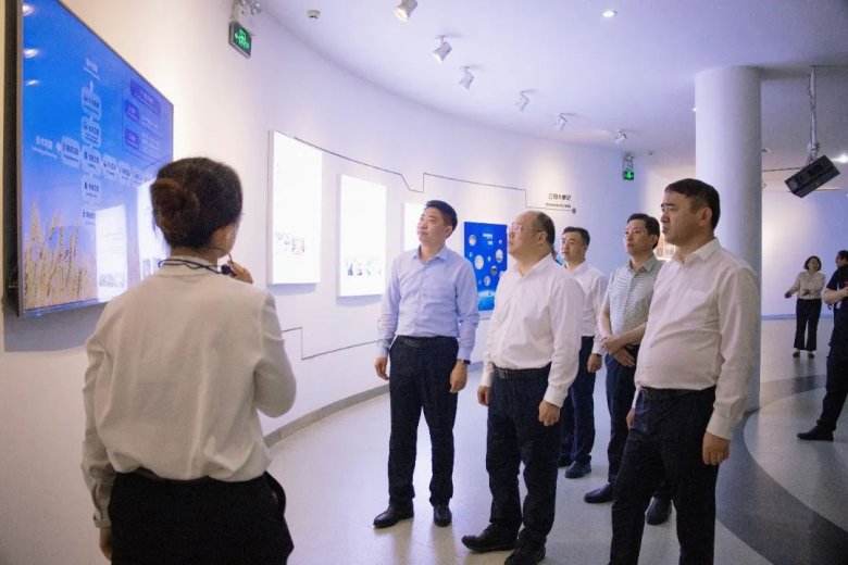 171029_943930_gsdt.jpg 171029_943930_gsdt.jpg