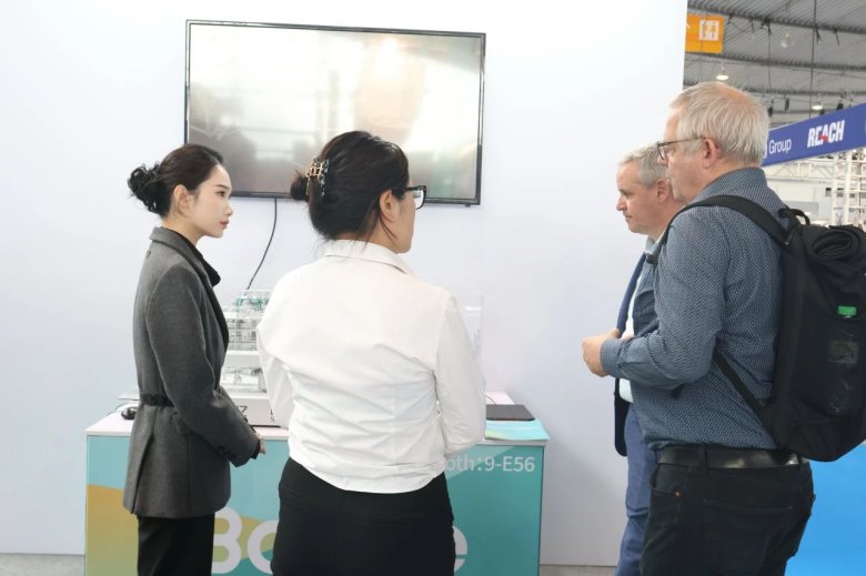 114248_906732_gsdt.jpg 114248_906732_gsdt.jpg