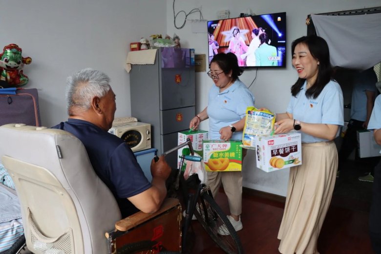 100055_310273_gsdt.jpg 100055_310273_gsdt.jpg