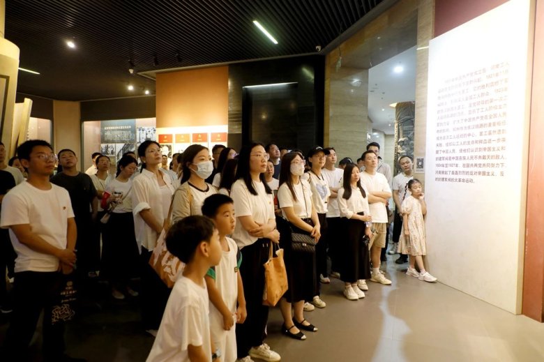 103829_678312_gsdt.jpg 103829_678312_gsdt.jpg